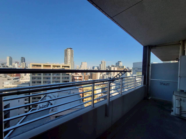 【バルコニー】 | 【バルコニー】