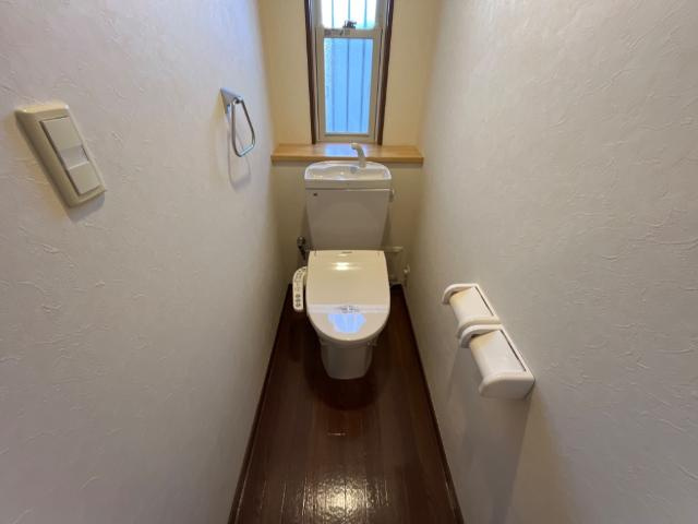 ネオ・ブローテＤのトイレ|シャワー付トイレ