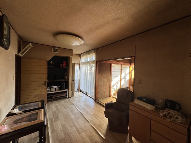 -三丁目不動産－寄居町赤浜の洋室