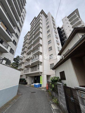 【外観】 | 大型SC「ららぽーと湘南平塚」にも近くて便利なフラットアプローチ◎
充実した湘南ライフが過ごせますよ♪