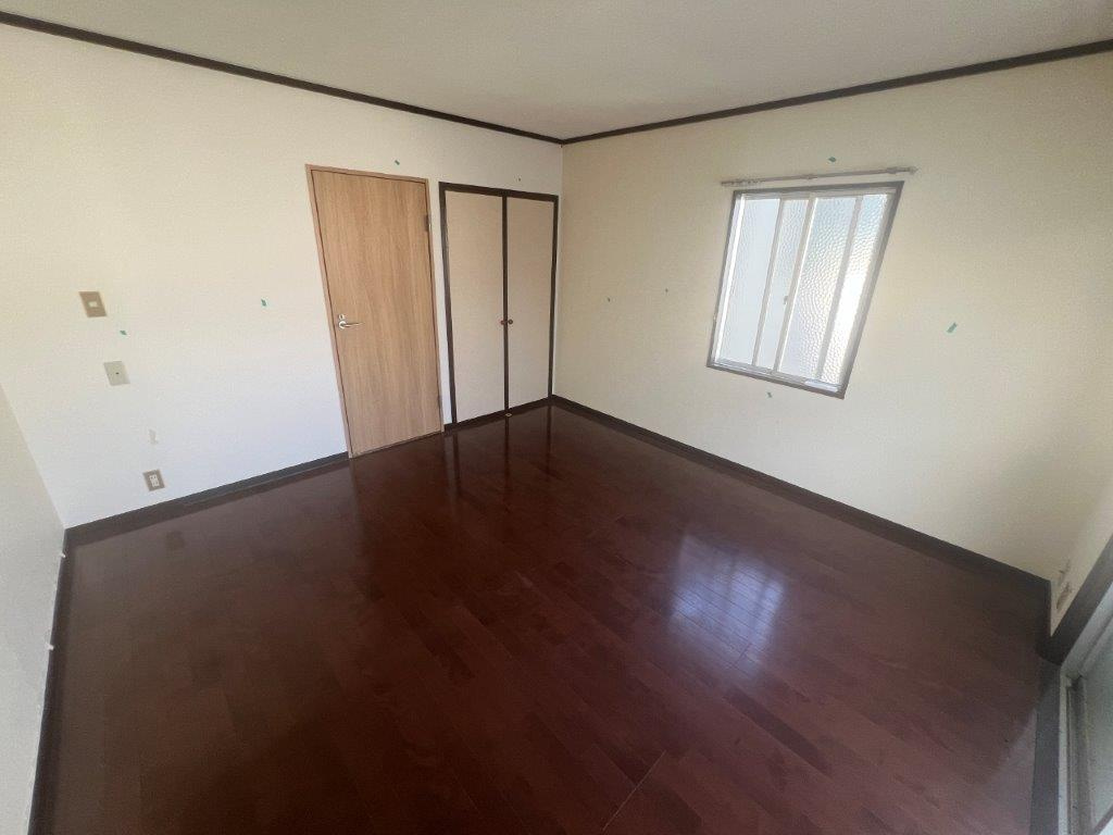 コーポ梶野A棟の洋室