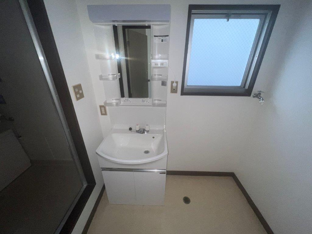 コーポ梶野A棟の洗面所