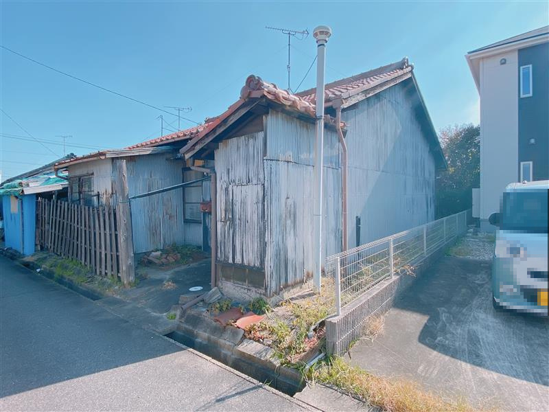 半田市新居町3丁目の前面道路含む現地写真