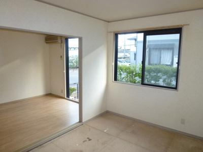 【居間・リビング】 | サンガーデン南四日市Ｃ | ※同建物同型別のお部屋