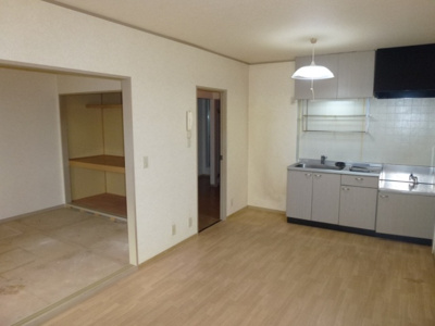 【居間・リビング】 | サンガーデン南四日市Ｃ | ※同建物同型別のお部屋