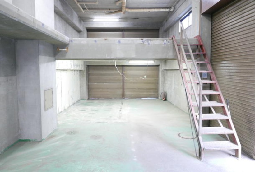 八王子市元横山町２丁目の倉庫の内装