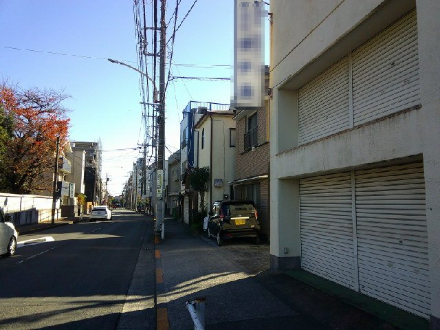 八王子市元横山町２丁目の倉庫