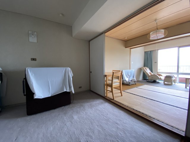 ブルーシー熱海の洋室|洋室と和室