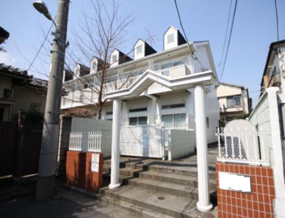 【外観】 | 要町ホワイトコート | 2階建てのアパートです(^^)/