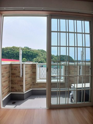 【バルコニー】 | サンパティーク・ロジュマンＢ | 陽当たり良好なバルコニーです