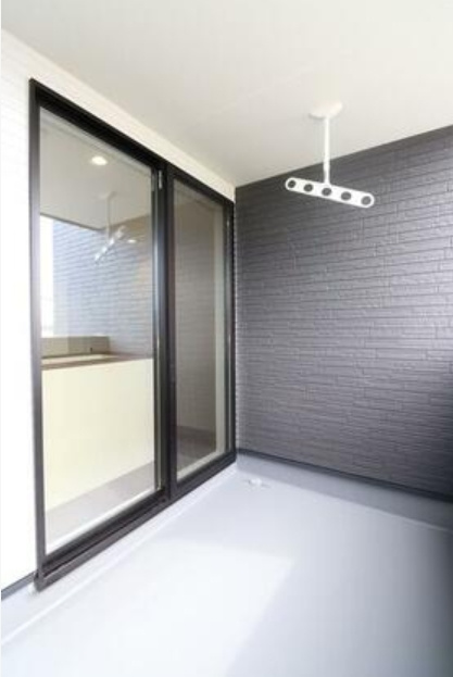 LAVIE東石井２５０１A のバルコニー