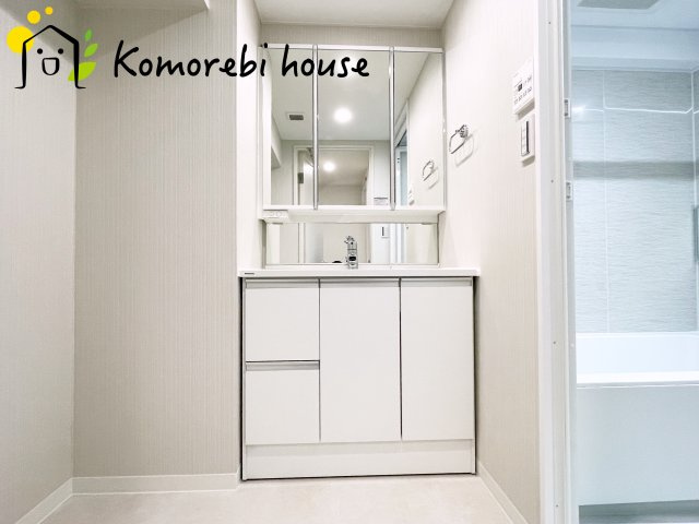 ソフィア上尾B棟の独立洗面台|独立洗面台、朝の身支度には欠かせません