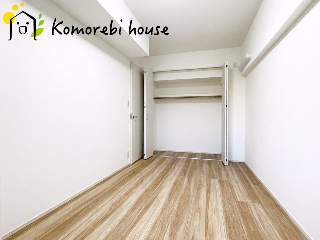 ソフィア上尾B棟の寝室|広くて明るい寝室