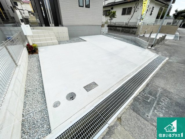 神戸市西区春日台　新築一戸建ての駐車場|駐車スペース！散水栓があるので、こまめに愛車を洗えます！