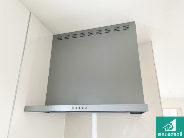 神戸市西区春日台　新築一戸建ての設備|汚れにくいスロットフィルタでお手入れラクラク！ＬＥＤ照明付き！