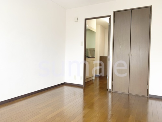 ハートランド木村の洋室|天井の高い寝室！