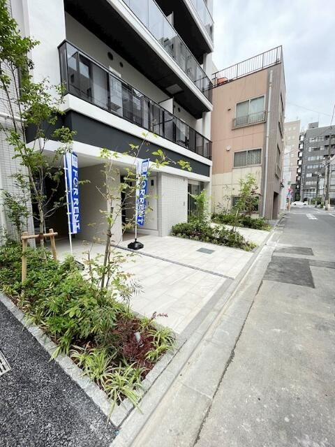 グランデュール秋葉原のエントランス