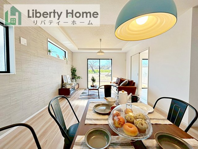土浦市桜町2期　新築戸建　1号棟の居間・リビング