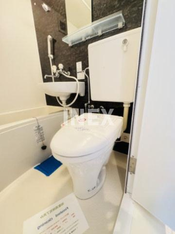 横浜市西区藤棚町２丁目のアパートのトイレ