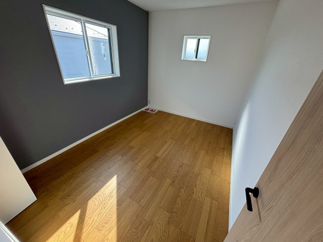 廿日市市桜尾３丁目の洋室