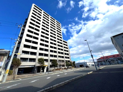 【外観】 | 藤和浜寺公園ホームズ駅前通り | 南海本線「浜寺公園」駅まで徒歩2分の駅近！平成15年築、安心のオートロック付きマンション。