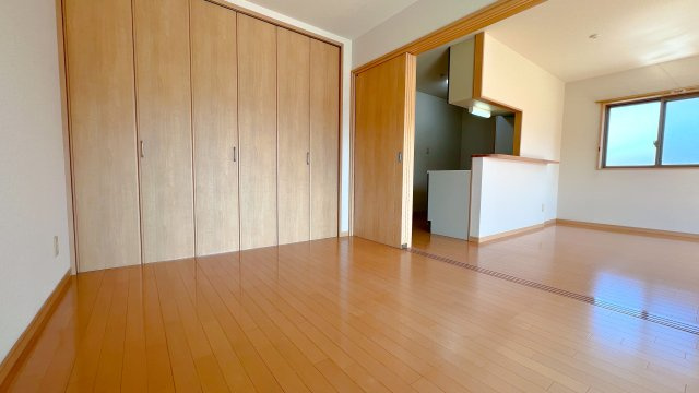 ルミナスコートの洋室