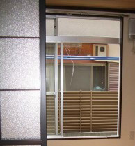 中野区野方１丁目のアパートのバルコニー