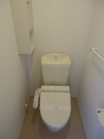【トイレ】 | カーサ　グラース | 清潔感のあるトイレです