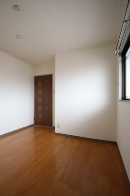 【寝室】 | サンモール金剛