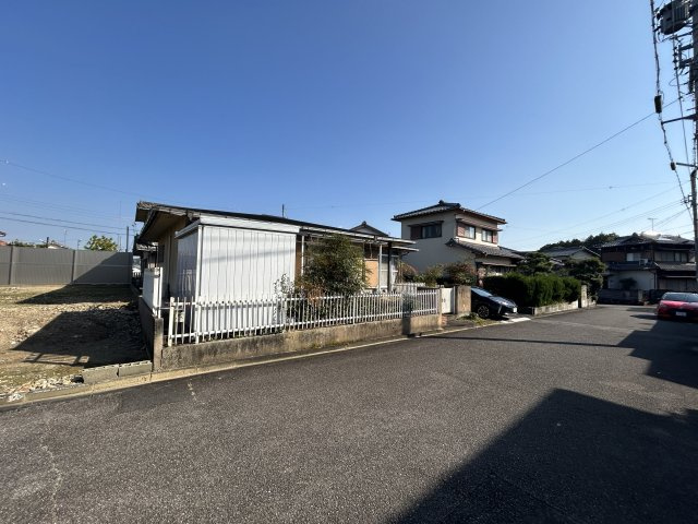 【前面道路含む現地写真】の画像