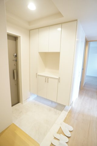 ジオ宝塚ブリアンセーヌの玄関