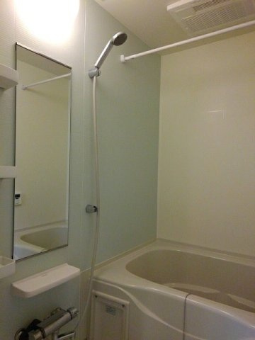 フラン・メゾン　Ａの浴室|ゆったり過ごせるお風呂です