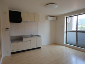 【居間・リビング】 | ヴィラ田中C | リビング