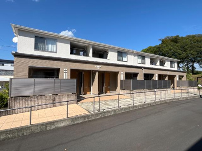 【外観】 | ファミーユコート | 外観写真（昼）