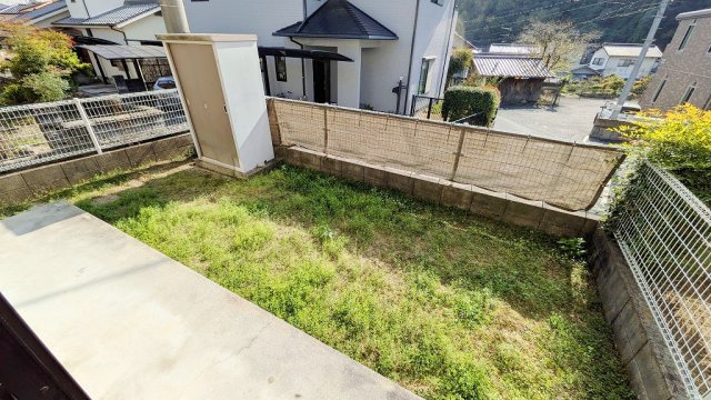 ゼフィランテス　A棟の庭