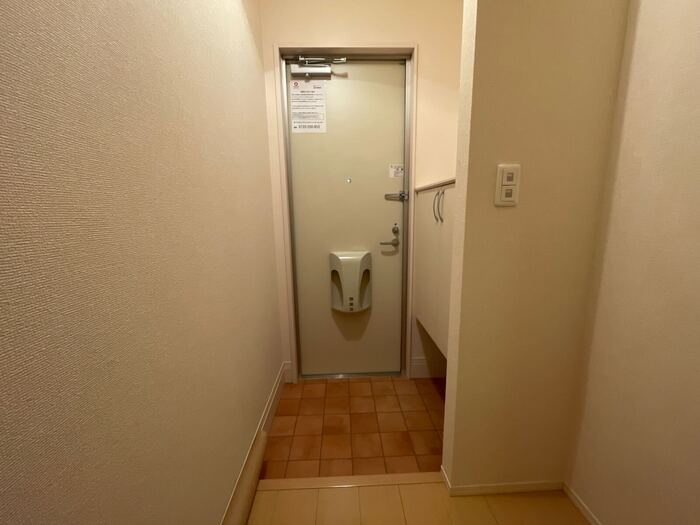 レーブ　ボナールの玄関