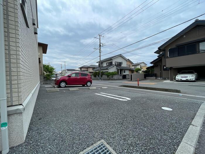 レーブ　ボナールの駐車場