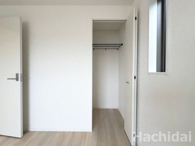 碧南市大浜上町第2　新築分譲住宅　＜2号棟＞の収納|6.0帖洋室クローゼット