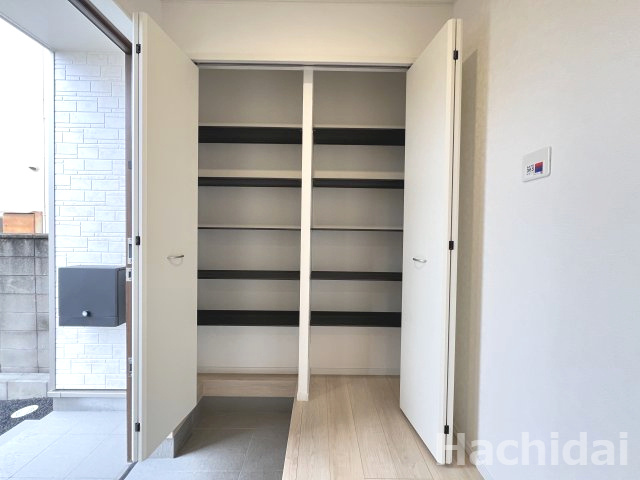 碧南市大浜上町第2　新築分譲住宅　＜2号棟＞の収納