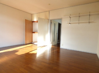 【居間・リビング】 | ヴィラヤマモト