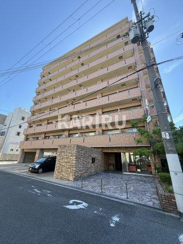 アーバンフラッツ城東のエントランス