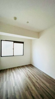 【洋室】 | ライオンズマンション雲雀丘花屋敷 | 洋室