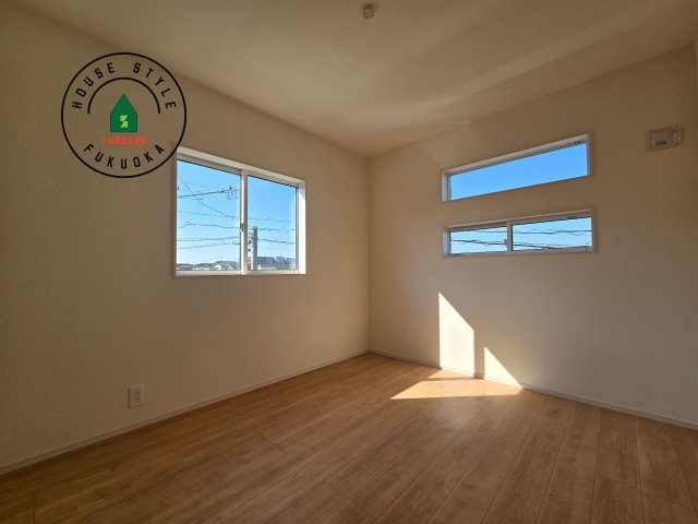 福津市福間南4丁目第1-3棟（1号棟）の子供部屋|穏やかな光が差し込む室内には、穏やかな時間が流れます。