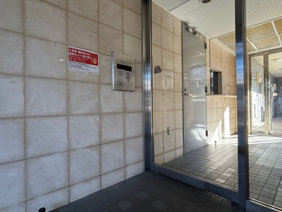 【エントランス】 | スカイコート駒場東大前