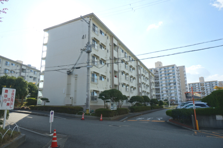 名谷８団地41号棟
