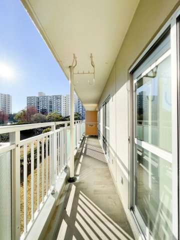 名谷８団地41号棟のバルコニー