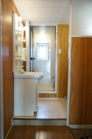 名谷８団地41号棟の脱衣所