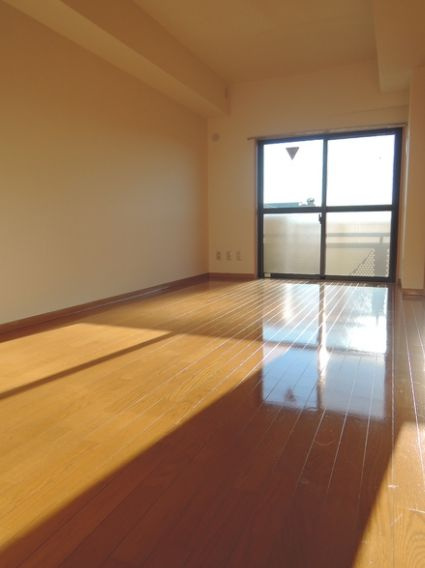 ナカムラビルヂングの居間・リビング|※別号室の参考写真です。