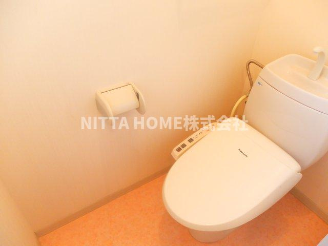 サンハウス B棟のトイレ|ウォシュレットも完備♪
