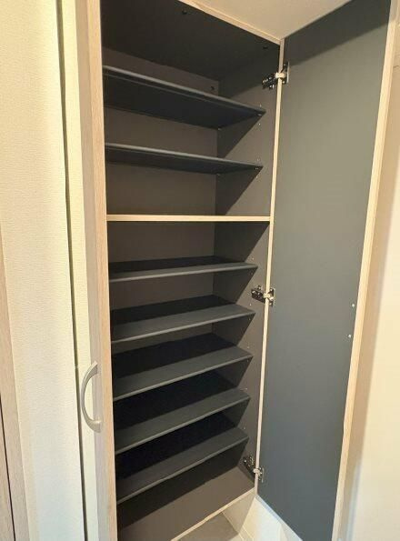 マークス桜の玄関